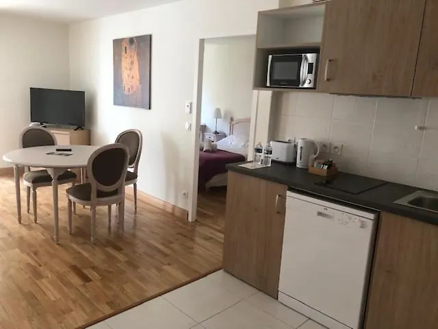 Apart-hotel Medicis -laurent- Du -var Saint-Laurent-du-Var